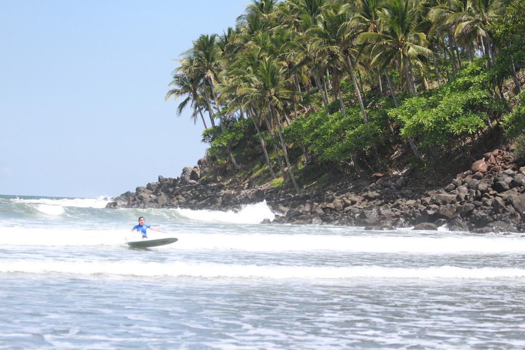 Отель Azul Surf Club Эль-Куко Экстерьер фото